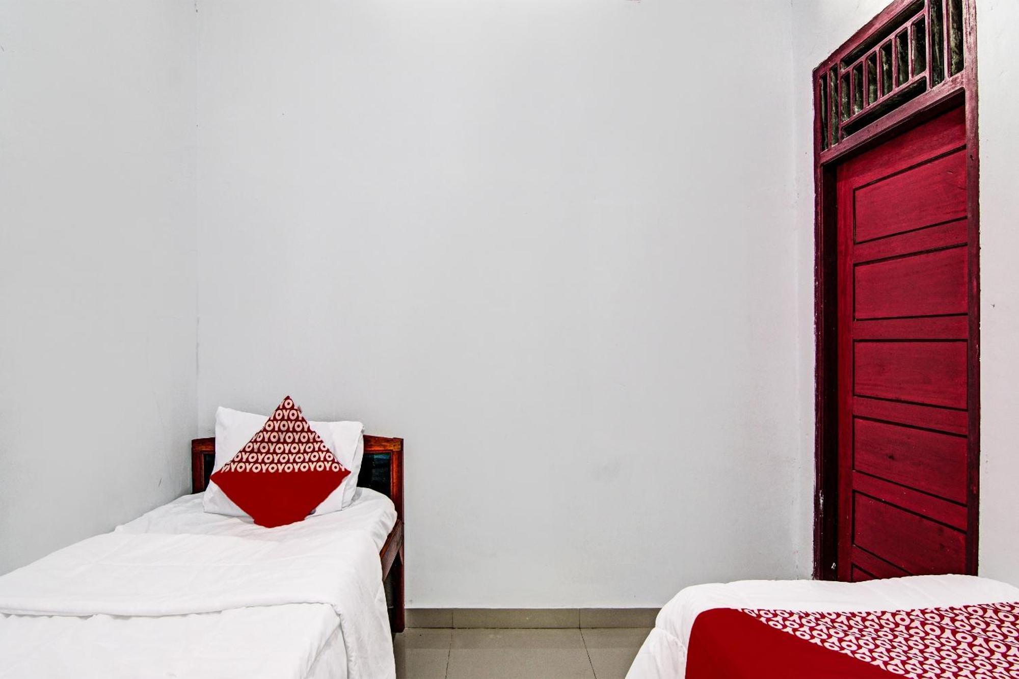 Oyo 92330 Hotel Rindu Sempadan Near Taman Wisata Rindu Sempadan بيكانبارو المظهر الخارجي الصورة