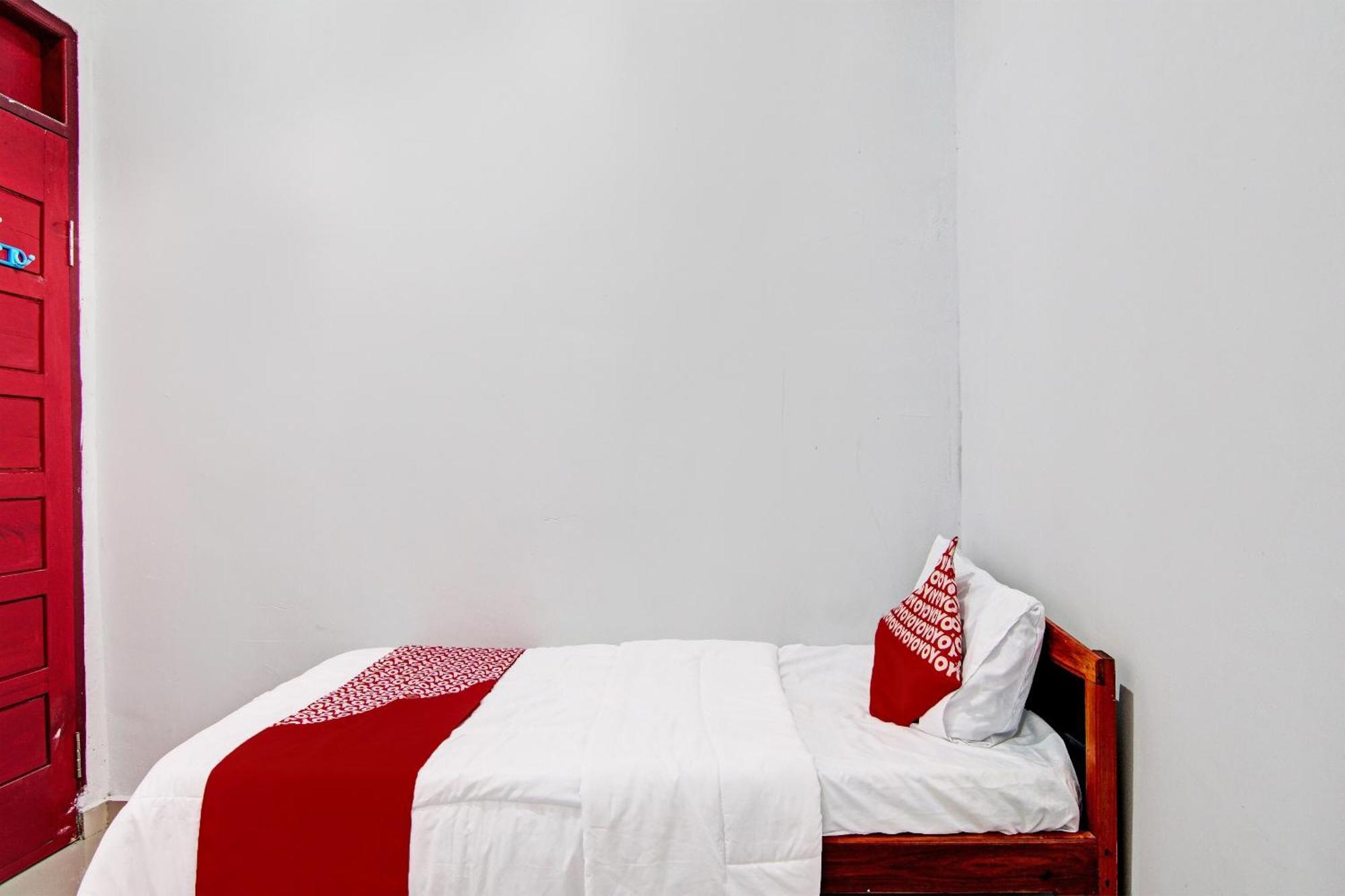 Oyo 92330 Hotel Rindu Sempadan Near Taman Wisata Rindu Sempadan بيكانبارو المظهر الخارجي الصورة