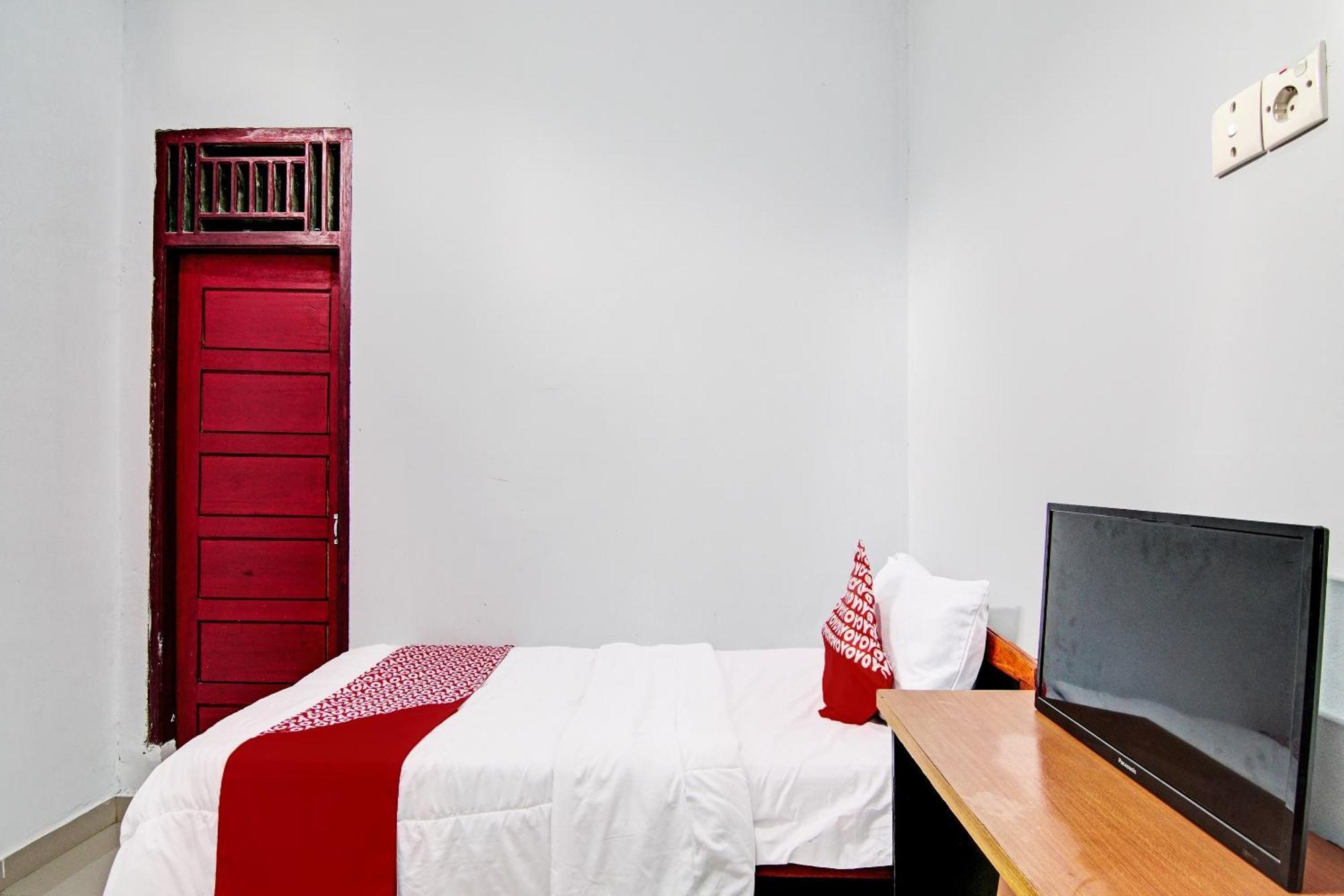 Oyo 92330 Hotel Rindu Sempadan Near Taman Wisata Rindu Sempadan بيكانبارو المظهر الخارجي الصورة